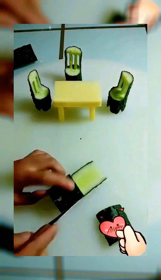 小板凳吃瓜姿势视频,这瓜吃出了新境界