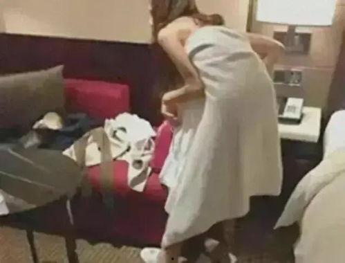 老师的吃瓜动作视频大全,趣味横生的教学瞬间